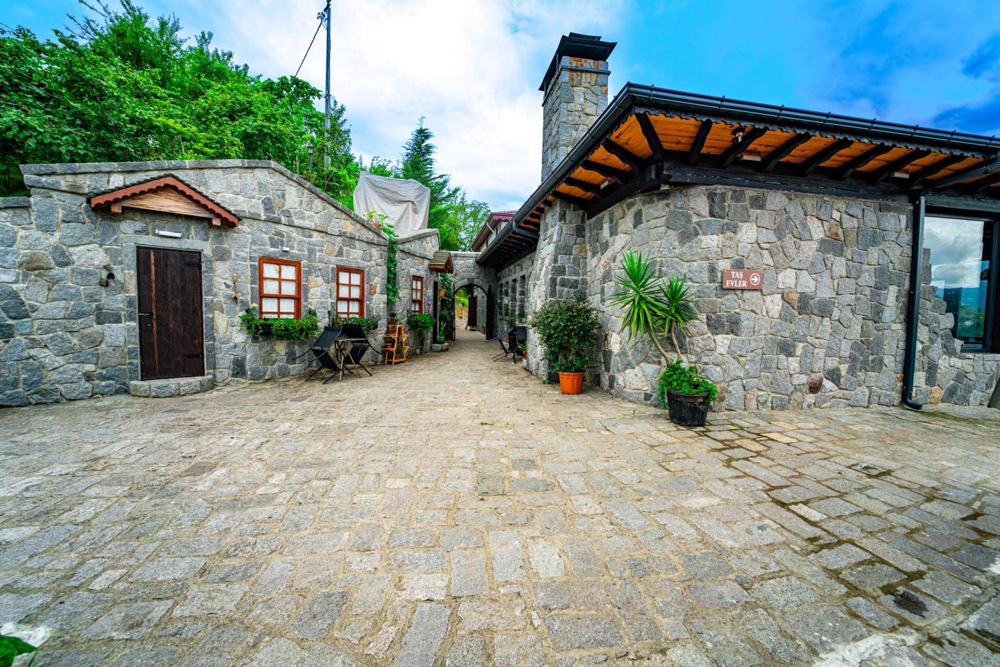 Gafulluk Tatil Koeyue Aparthotel Araklı Екстериор снимка